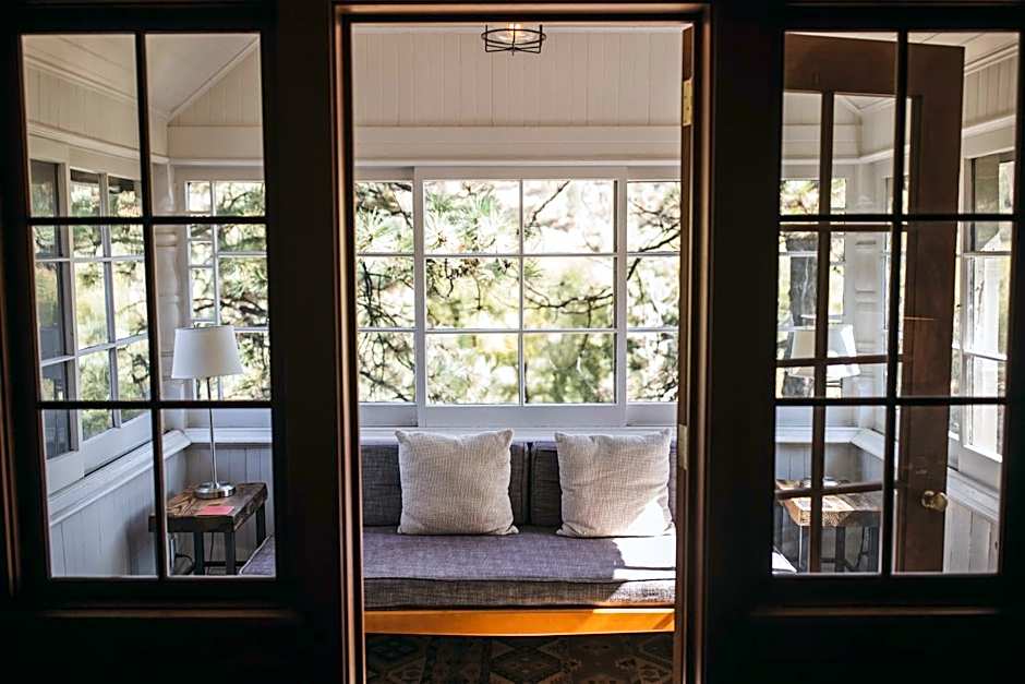 The Outlook Lodge