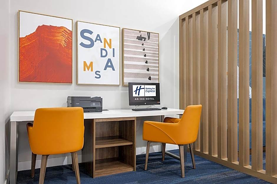 Holiday Inn Express Hotel & Suites San Dimas By IHG