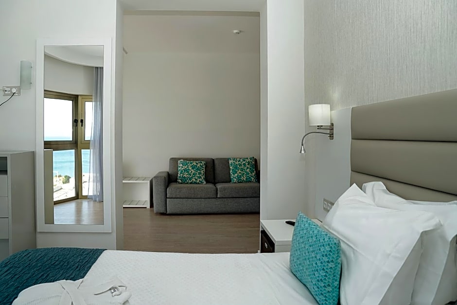Carvi Beach Hotel