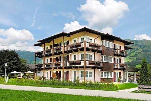 Sonnblick Apartments und Zimmer - Nationalpark Sommercard inklusive