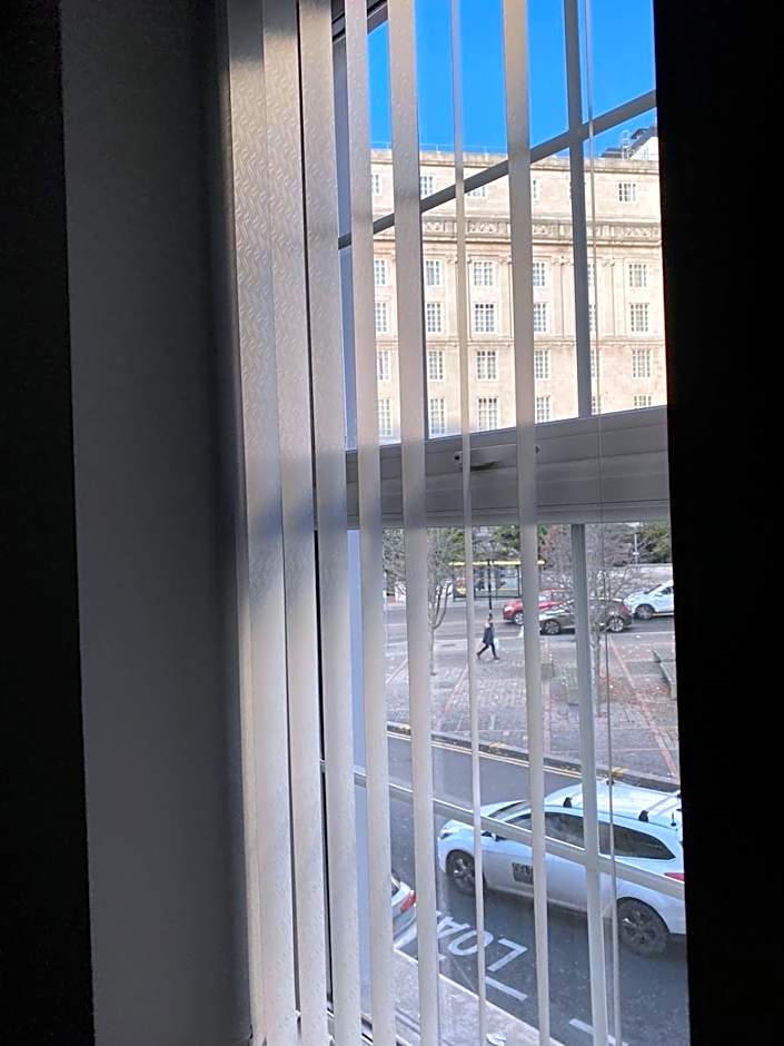 Brownlows Inn Rooms formerly Riley's Rooms