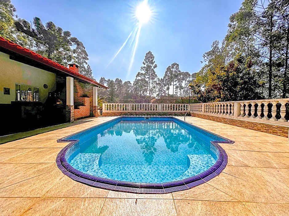 Casa de campo com Wi-Fi, piscina e churrasqueira