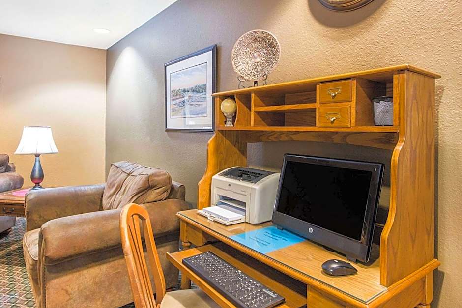 Ramada by Wyndham Spirit Lake/Okoboji