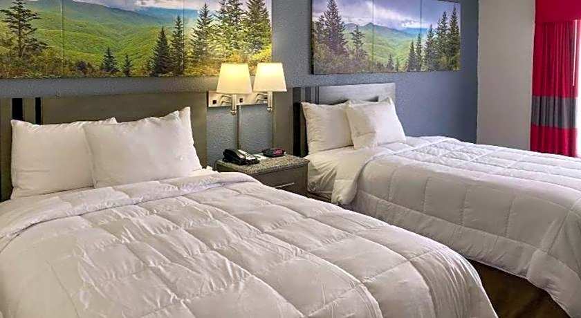Clarion Pointe - Greensboro Coliseum Area