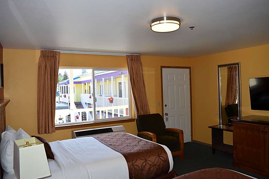 The Royal Victorian Motel