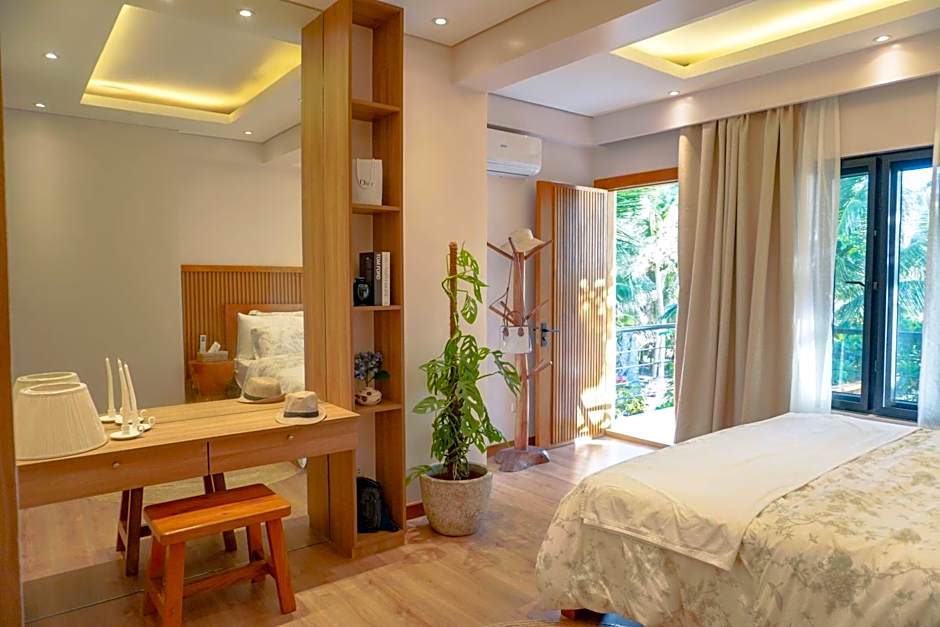 Foto 1 dari 8 — Deluxe Suite, Sea View