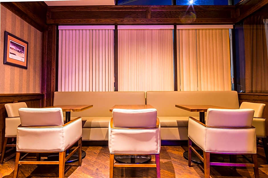 Sinbads Hotel & Suites