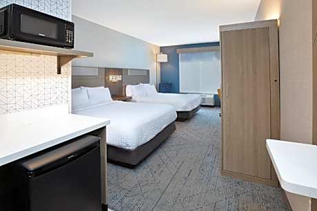 Standard Room with Two Queen Beds