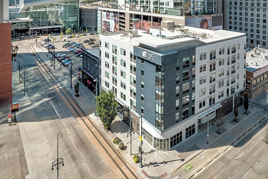Aloft Denver Downtown