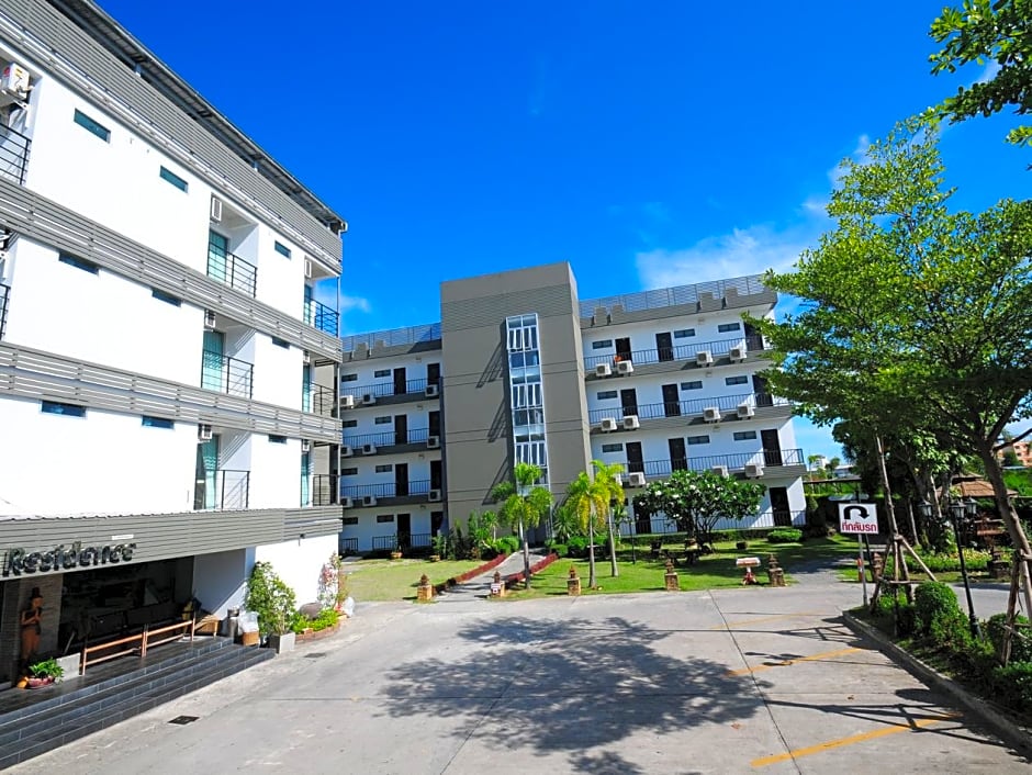 BS Premier Airport Hotel