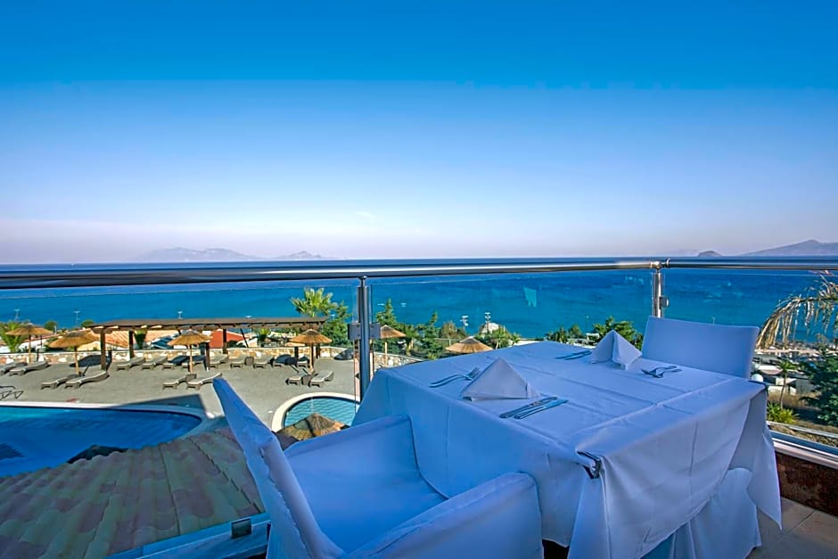 Grand Blue Beach Hotel