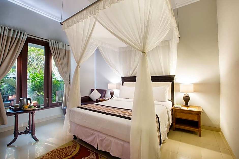 U Tube Hotel and Spa