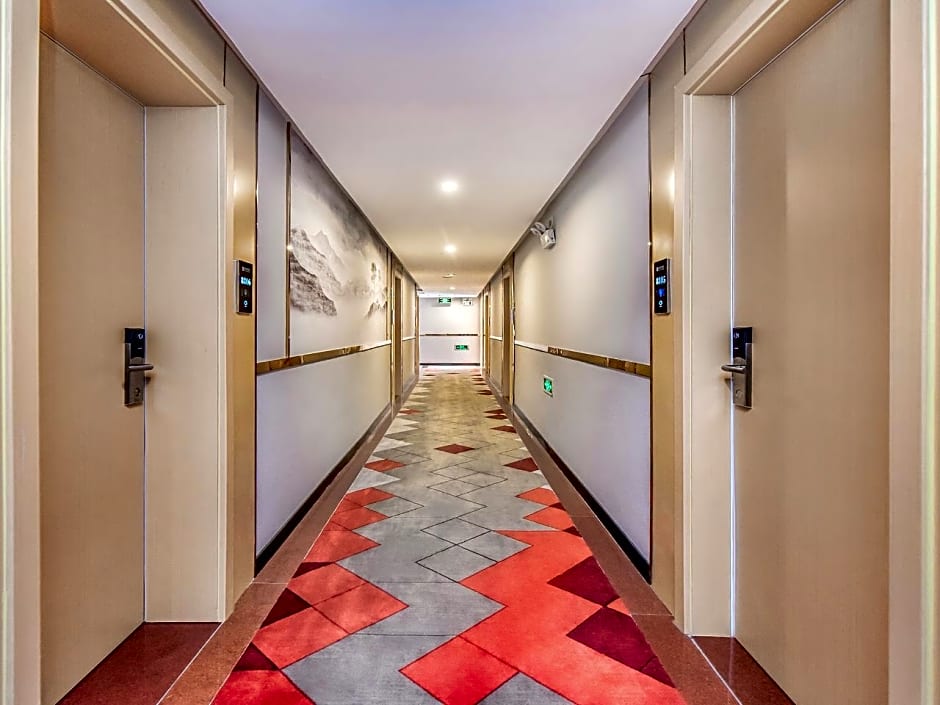 Borrman Hotel Xinyu May Flower Baoshi Park