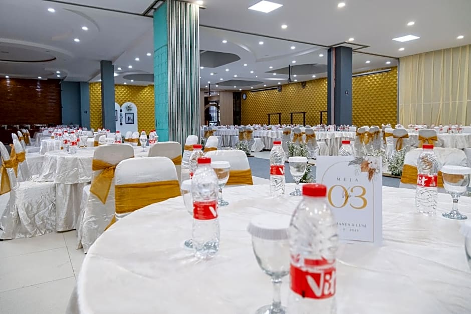 Premiere Hotel Tegal