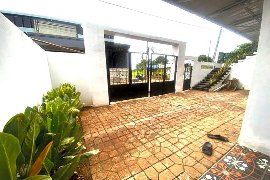 EXPRESS O 92147 Nia Residence