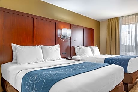 2 Double Beds, Suite, Nonsmoking