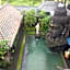 Huts Rock Ubud 