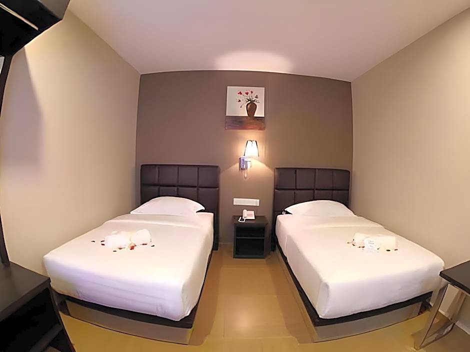 Gl Hotel
