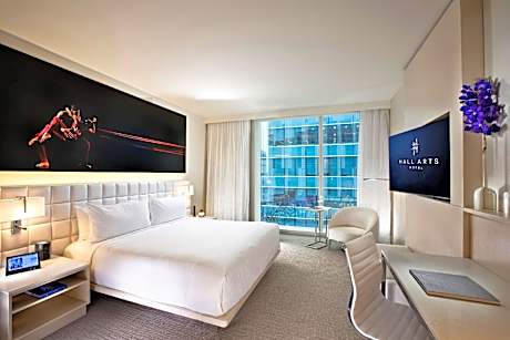 1 King Hearing Accessible