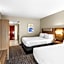 Holiday Inn Express Hotel & Suites Charleston-Southridge By IHG