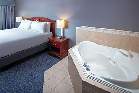 Queen Room with Spa Bath