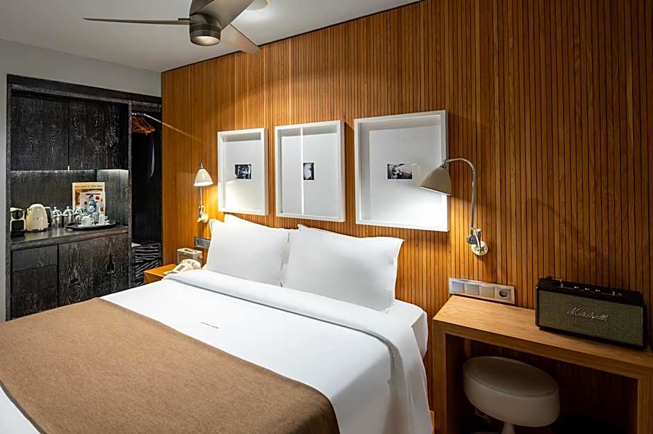 Browns Downtown Hotel