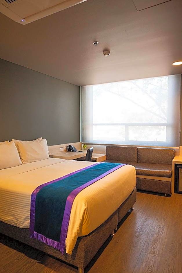 Hotel Black Tower Premium