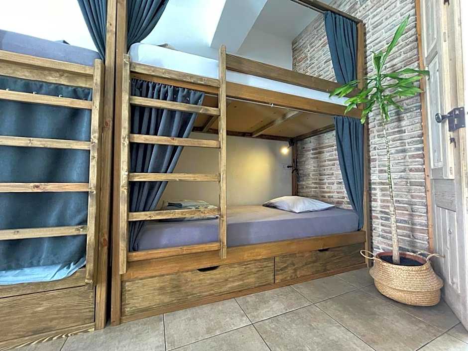 Casa da Madalena Backpackers Hostel