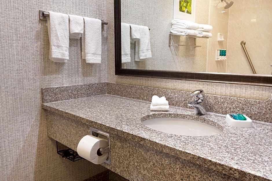 Drury Inn & Suites Dayton North