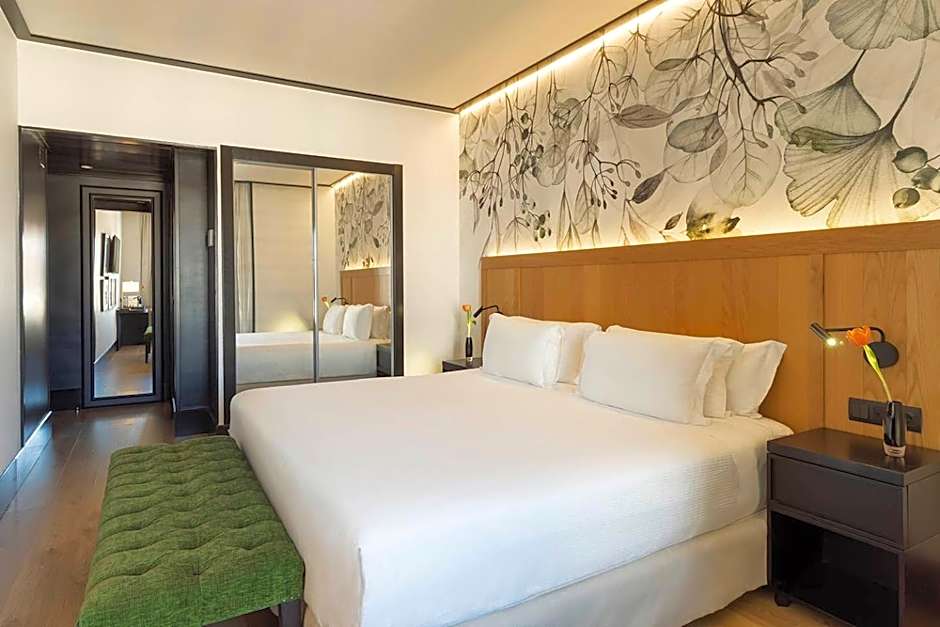 H10 Puerta de Alcala