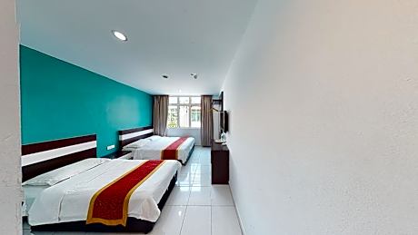 Family Room (3 people)