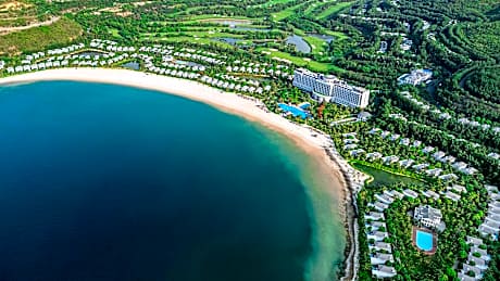 Nha Trang Marriott Resort & Spa, Hon Tre Island