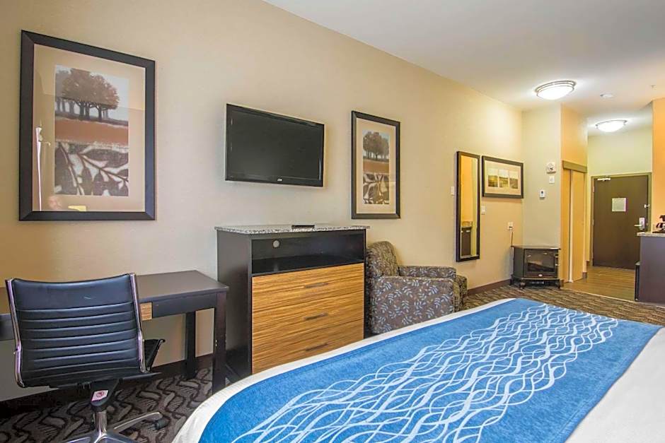 Comfort Inn & Suites Fort Saskatchewan