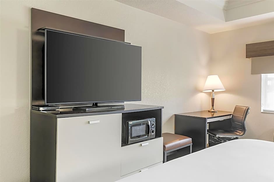 Best Western Plus Jfk Inn & Suites