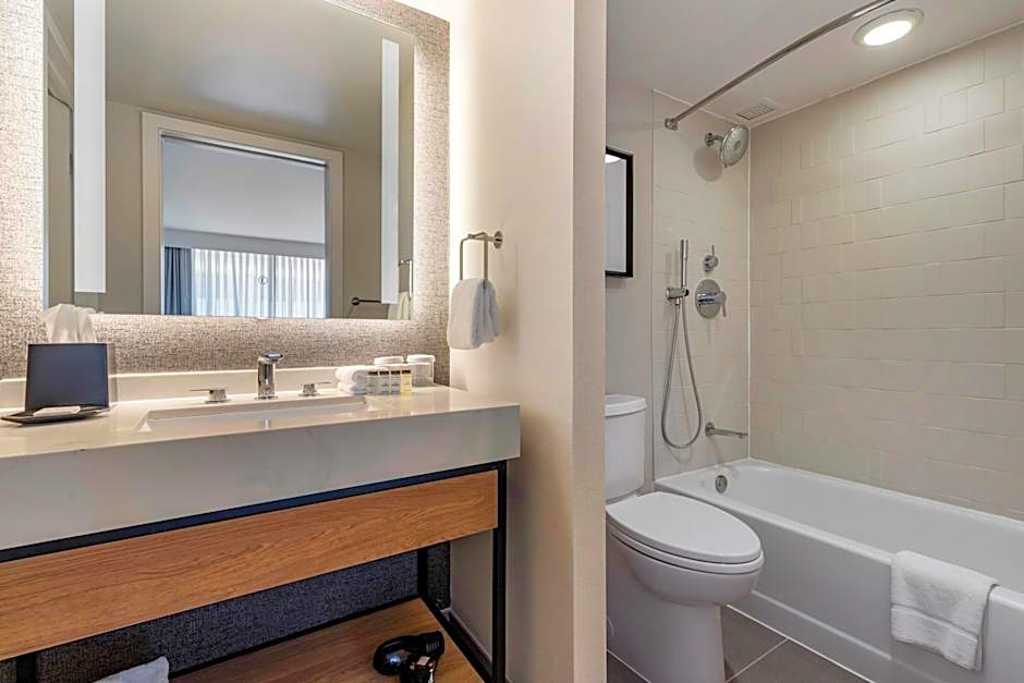 Sheraton Suites Old Town Alexandria