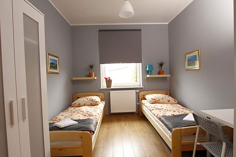 Hostel w ogrodzie