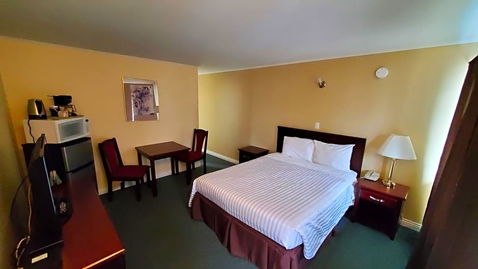 Comox Valley Inn & Suites