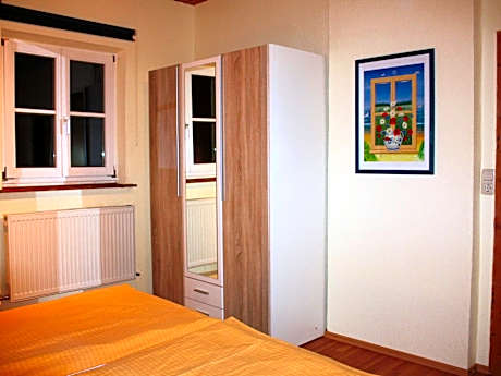 Two-Bedroom Apartment with Mountain View