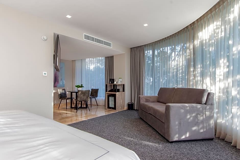 Hotel Elements by Marquis