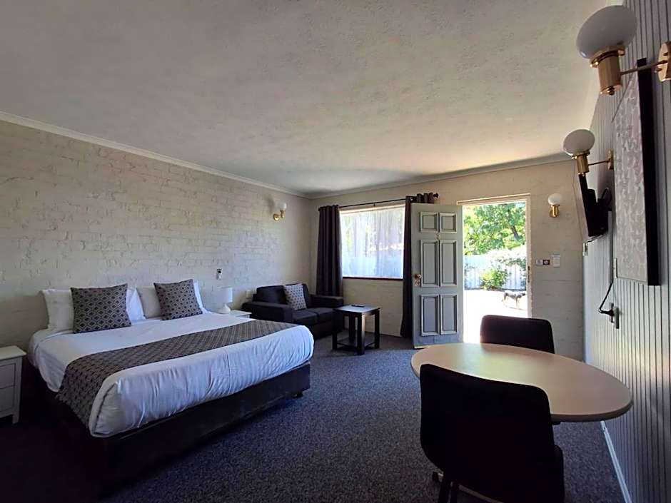 Blue Diamond Motor Inn