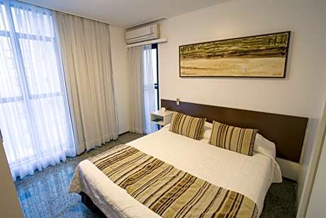 Premium Suite
