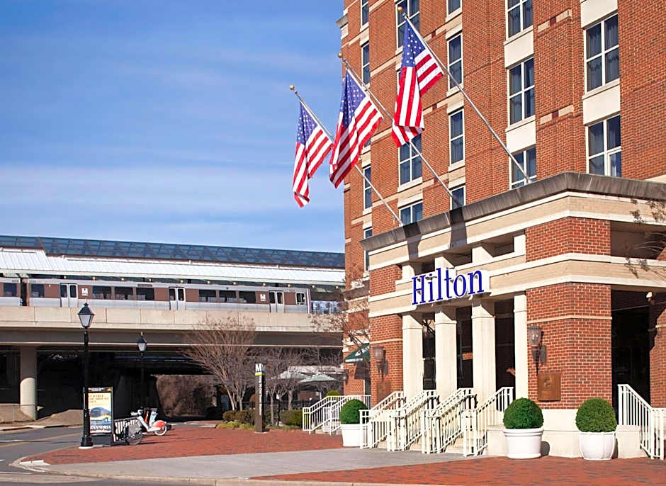 Hilton Alexandria Old Town