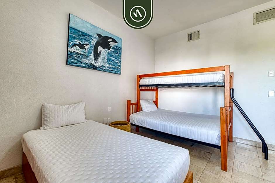 2BR Condo with Private Blacony - Oceean View