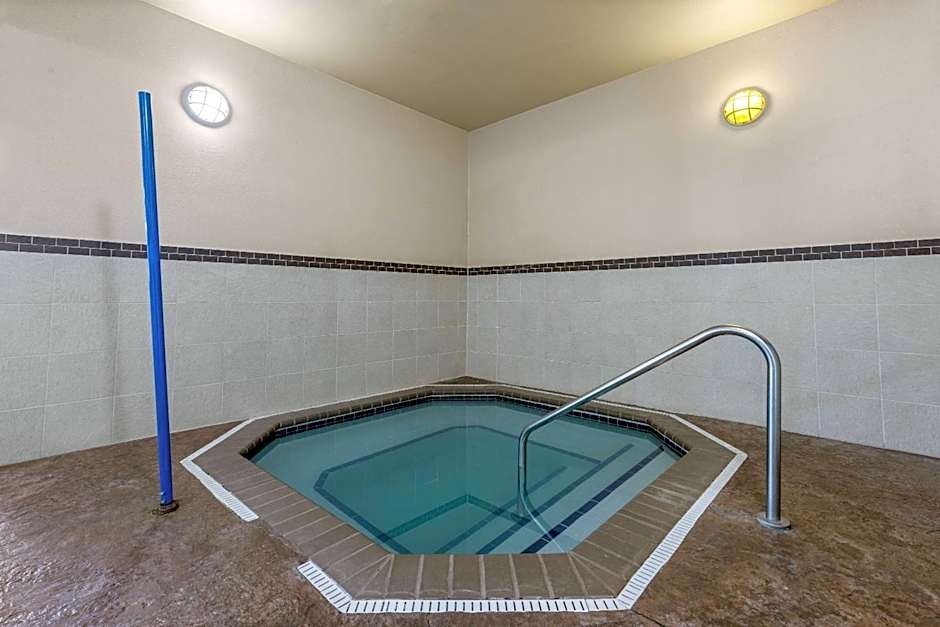 La Quinta Inn & Suites by Wyndham Sioux Falls