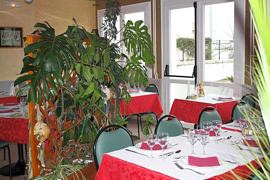Hôtel Restaurant La Renaissance – Arlanc, MO