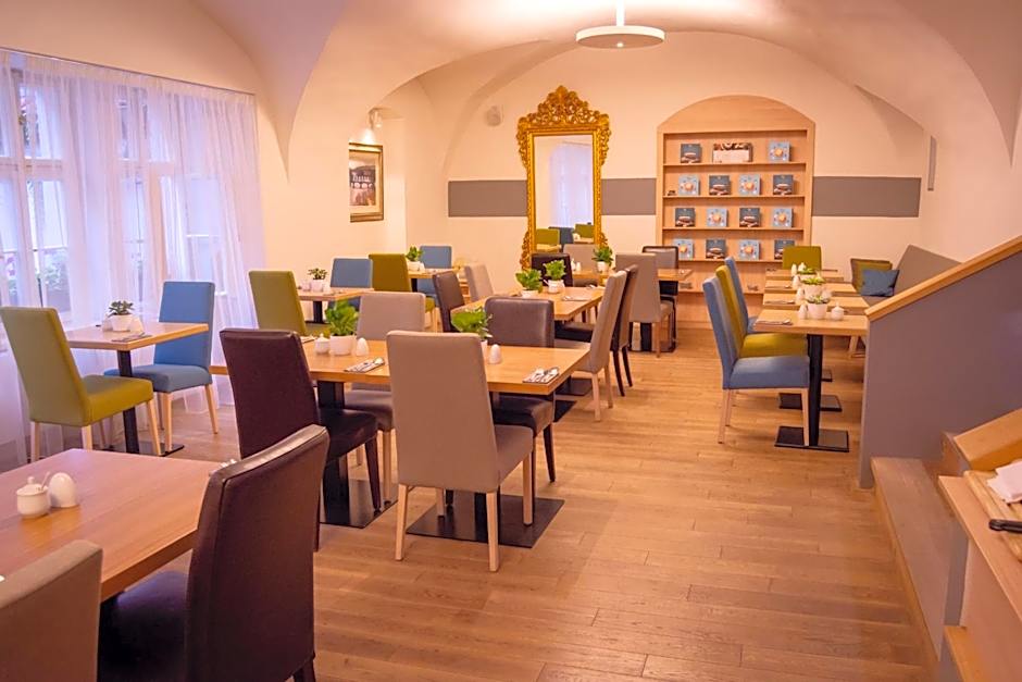 Hotel Golden Key Prague Castle