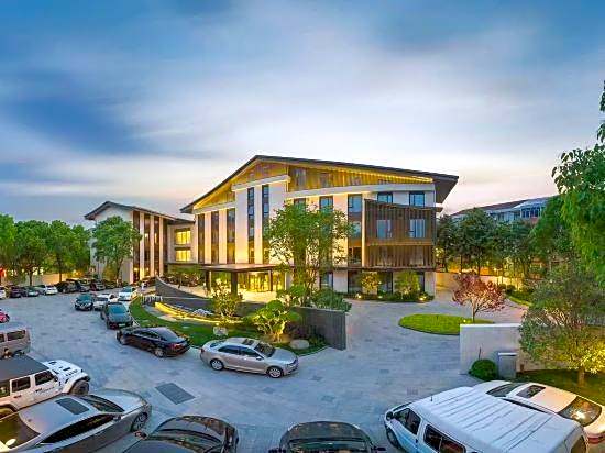 Simen Hotel