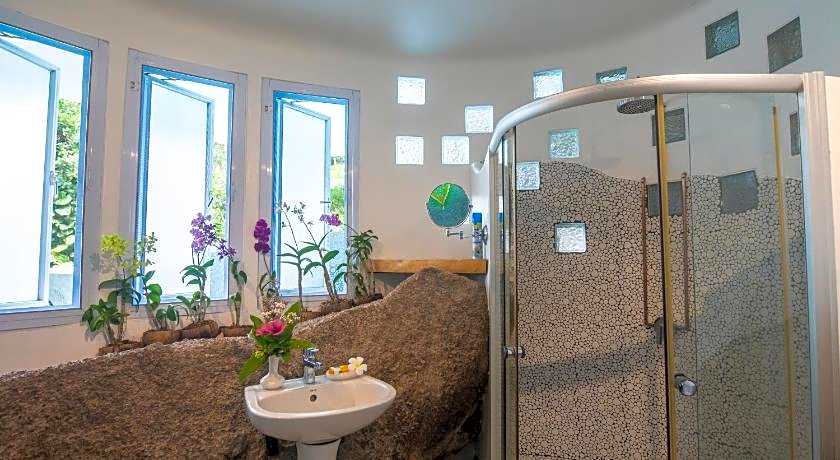 Monkey Flower Villas