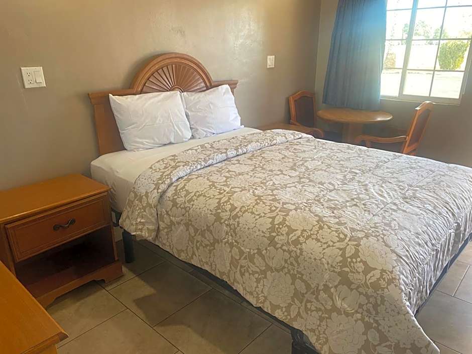 Apple Valley Motel