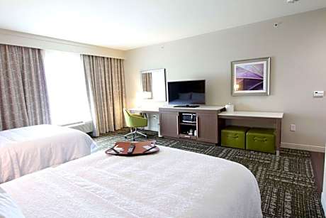 Queen Room with Two Queen Beds - Mobility Access/Non-Smoking